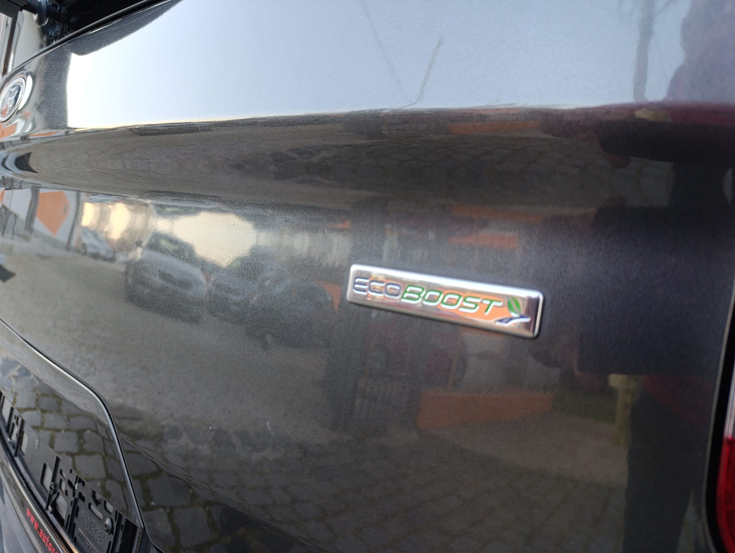 Ford Tourneo Courier Titanium 73kW/100PS