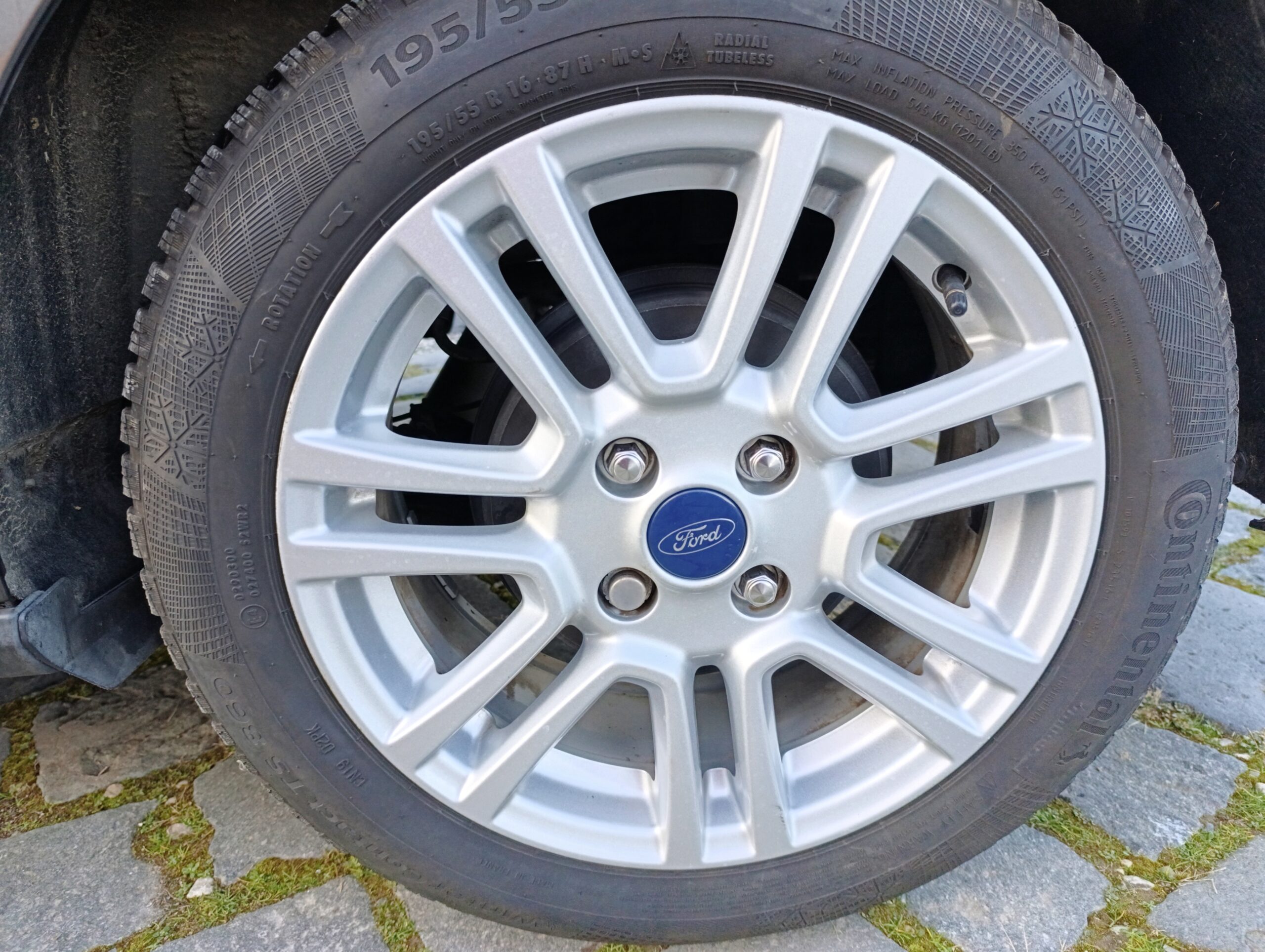 Ford Tourneo Courier Titanium 73kW/100PS