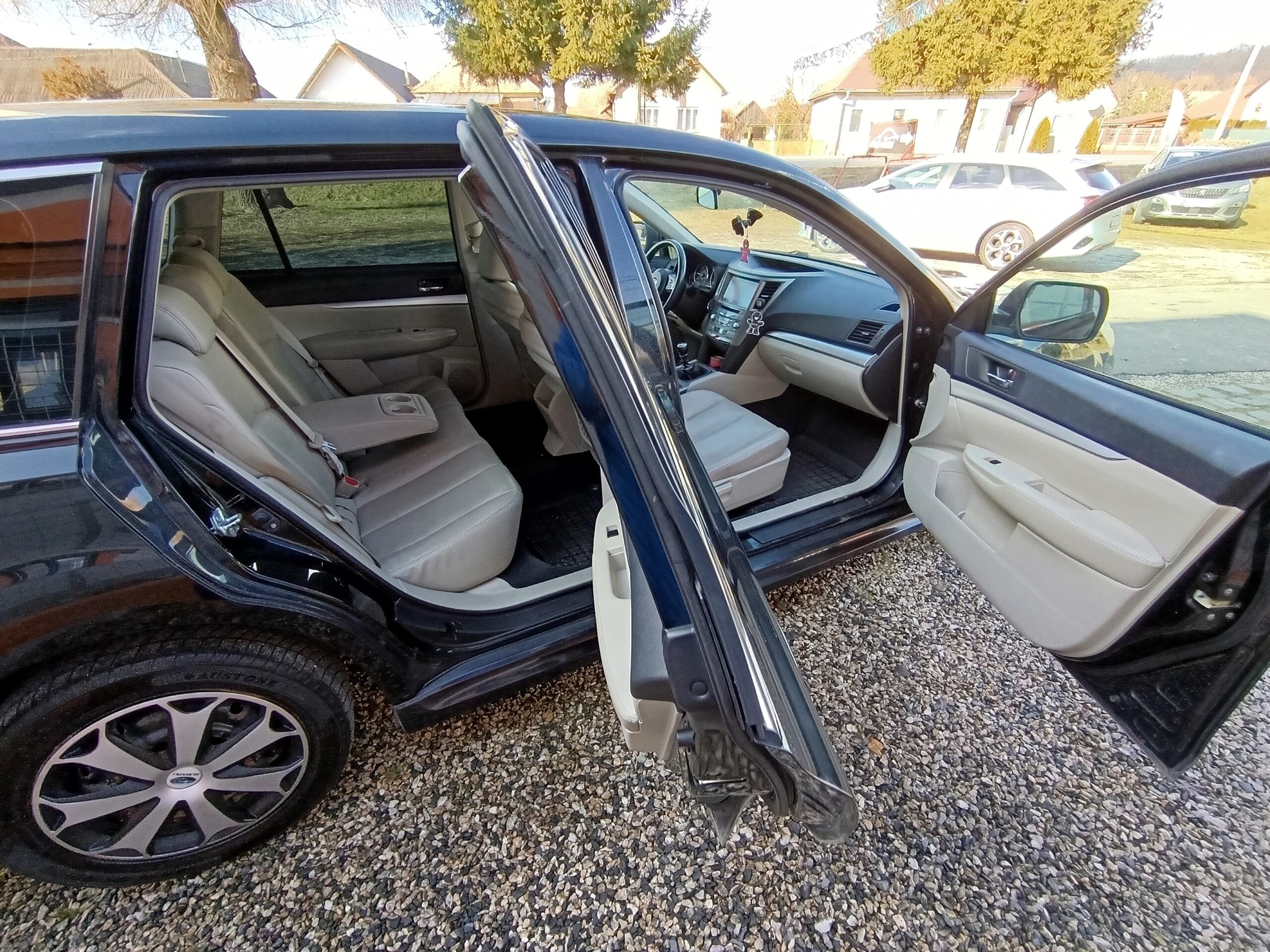 Subaru Legacy 2.0D 4×4 Kombi 110kW/150PS