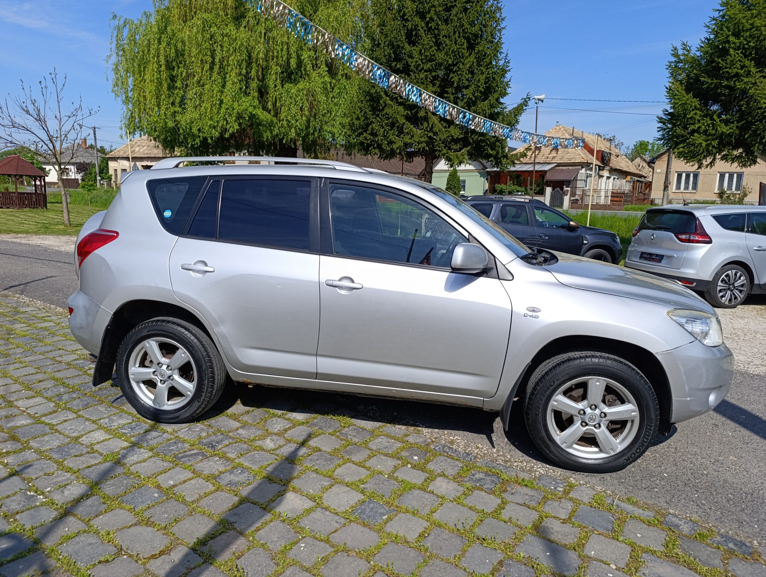 Toyota RAV4 2.2D 4WD 100kW/136PS, 4×4, M6