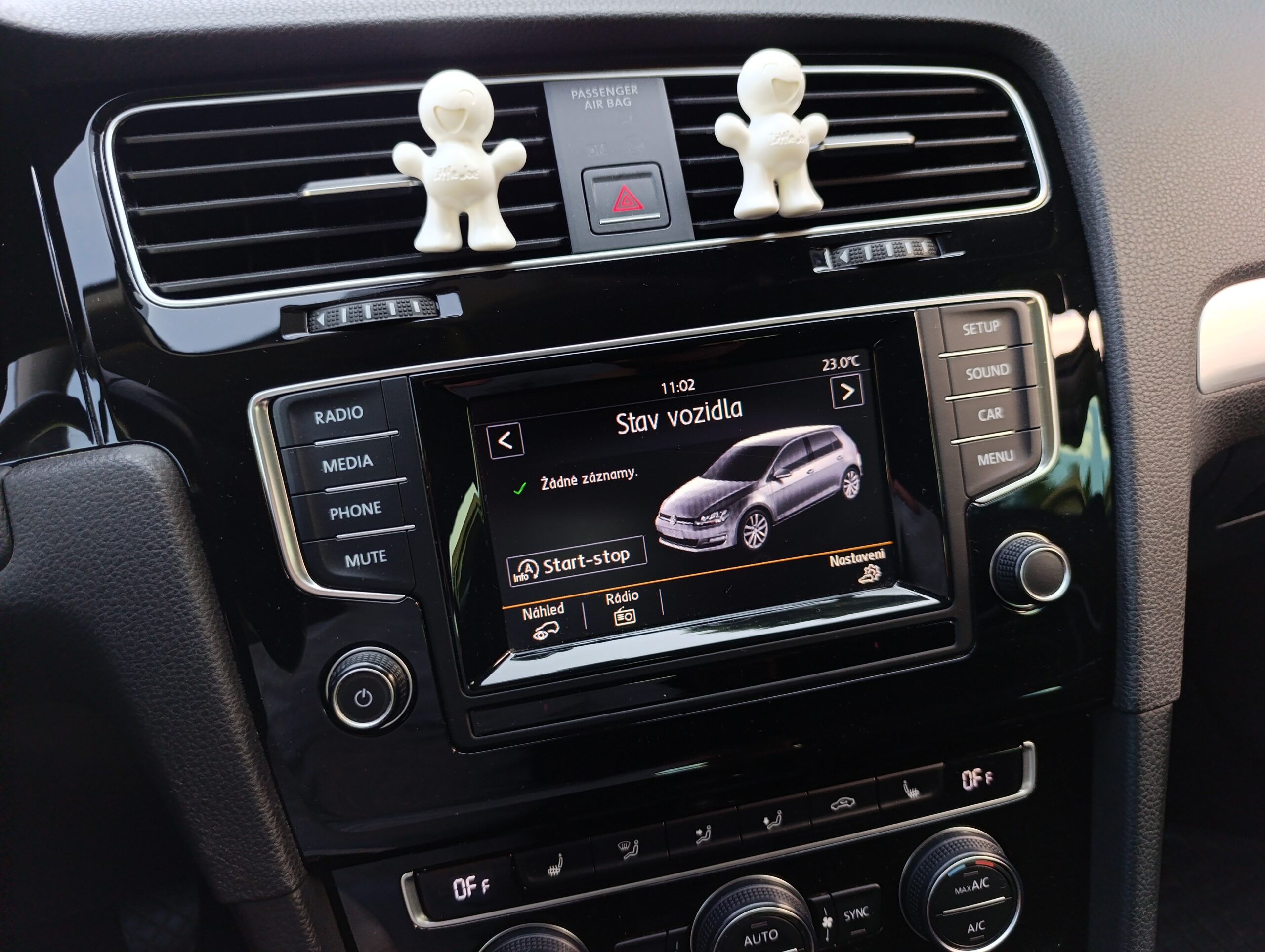Volkswagen Golf 7 1.2TSI Edícia CUP, Sám zaparkuje.