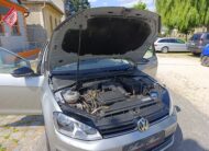 Volkswagen Golf 7 1.2TSI Edícia CUP, Sám zaparkuje.