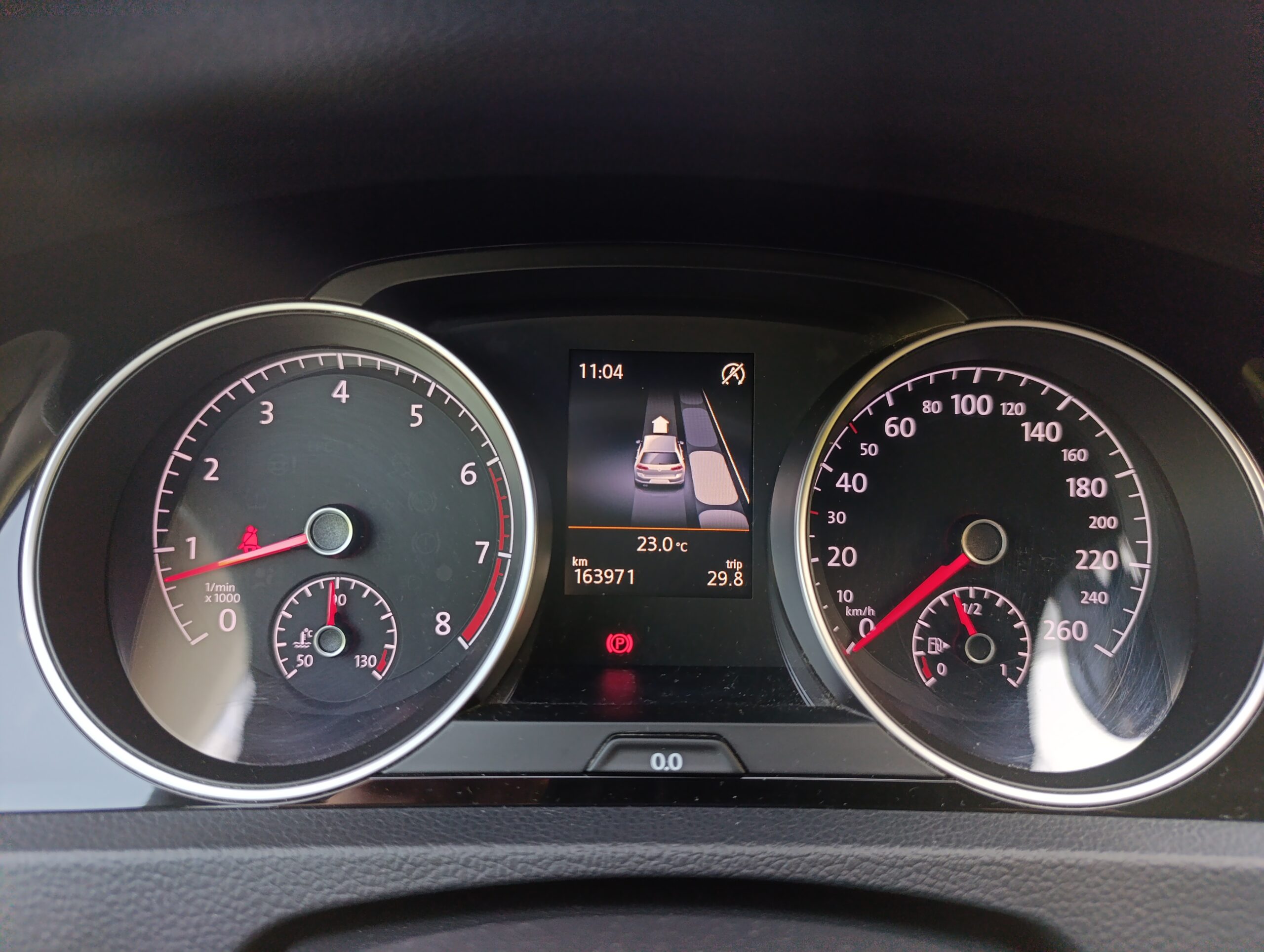 Volkswagen Golf 7 1.2TSI Edícia CUP, Sám zaparkuje.