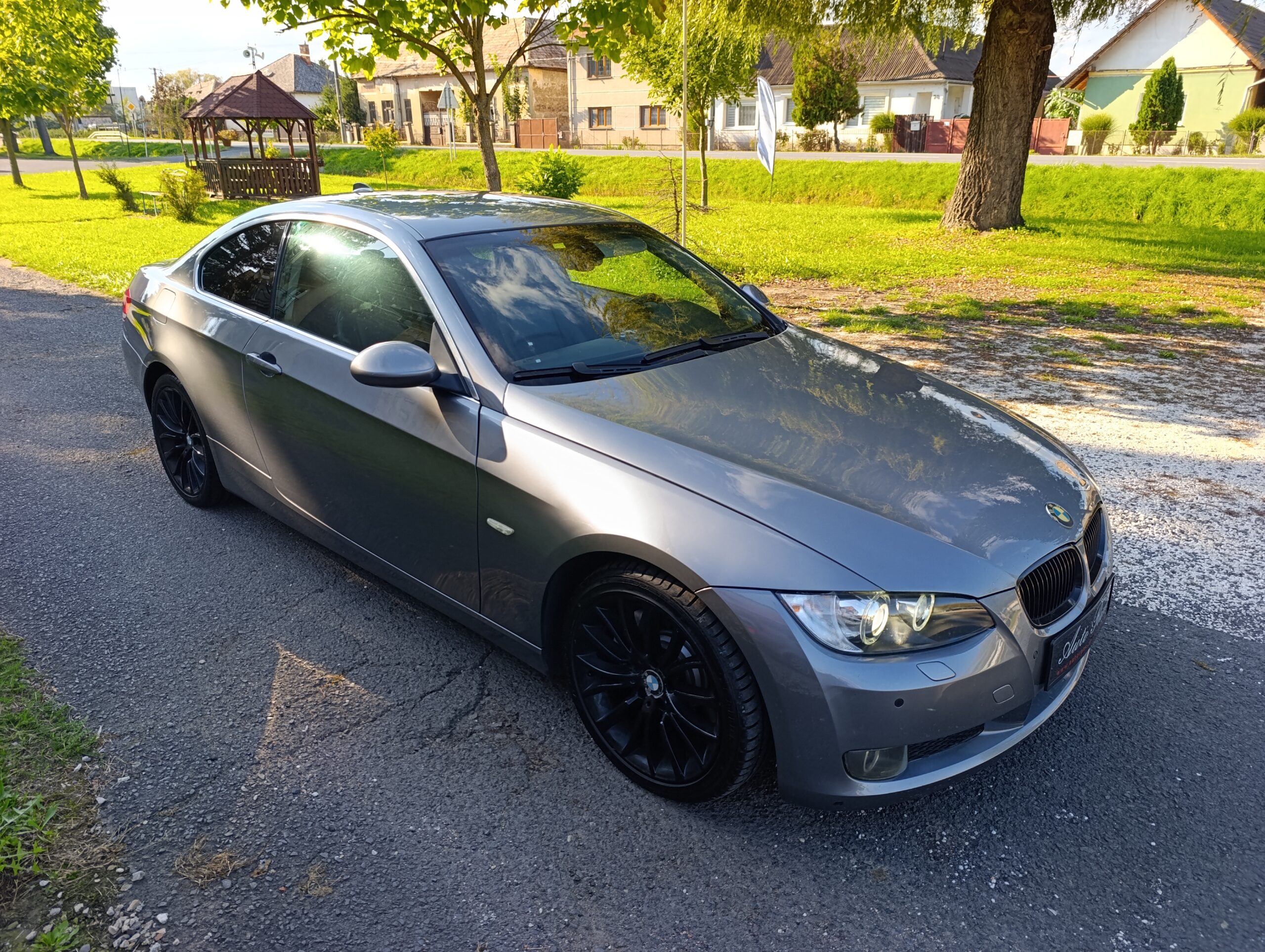BMW 330xd Coupe 231PS
