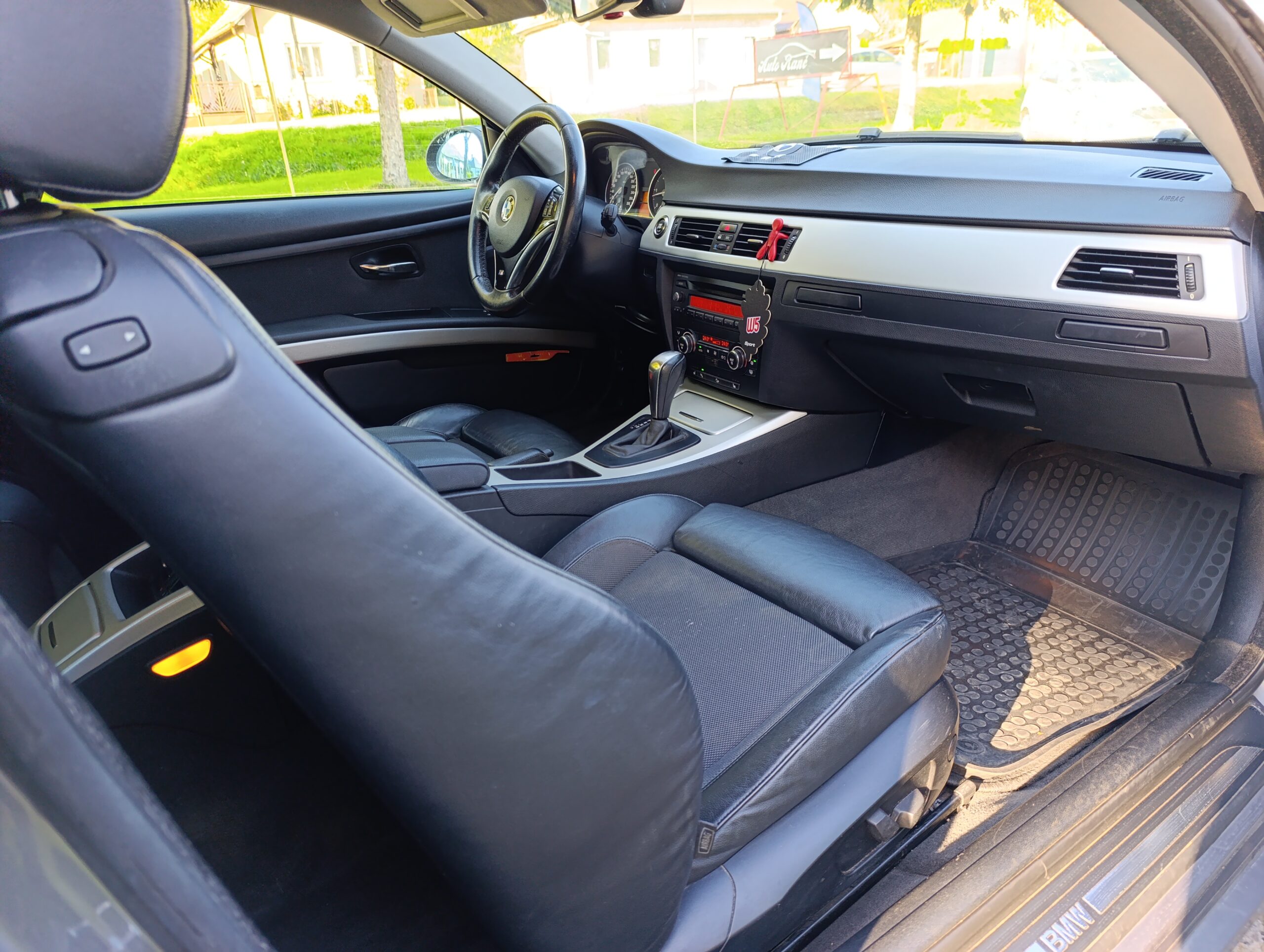 BMW 330xd Coupe 231PS