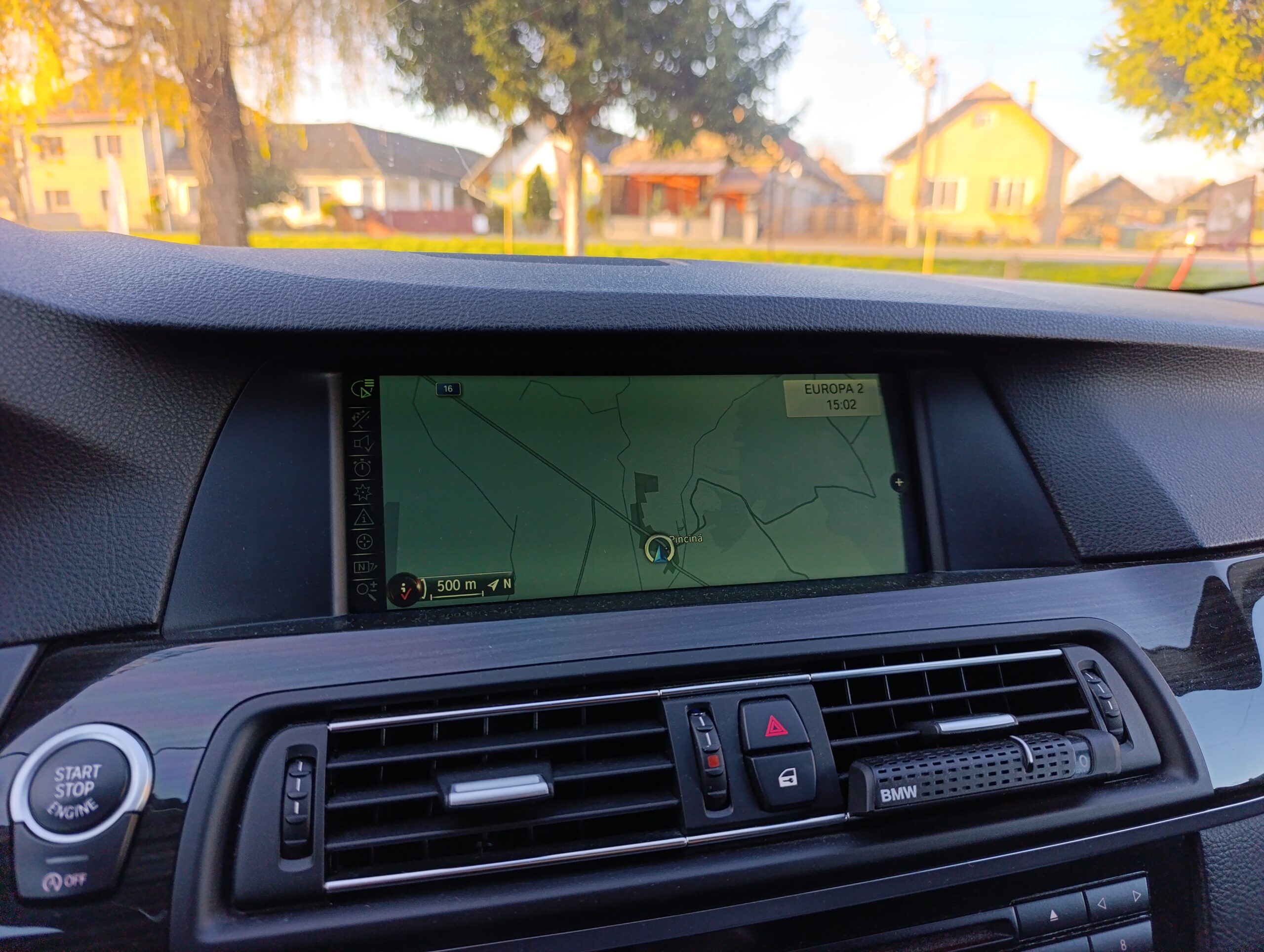 BMW 530 xDrive Rad 5 combi, 190kW Doťah dverí, Koža