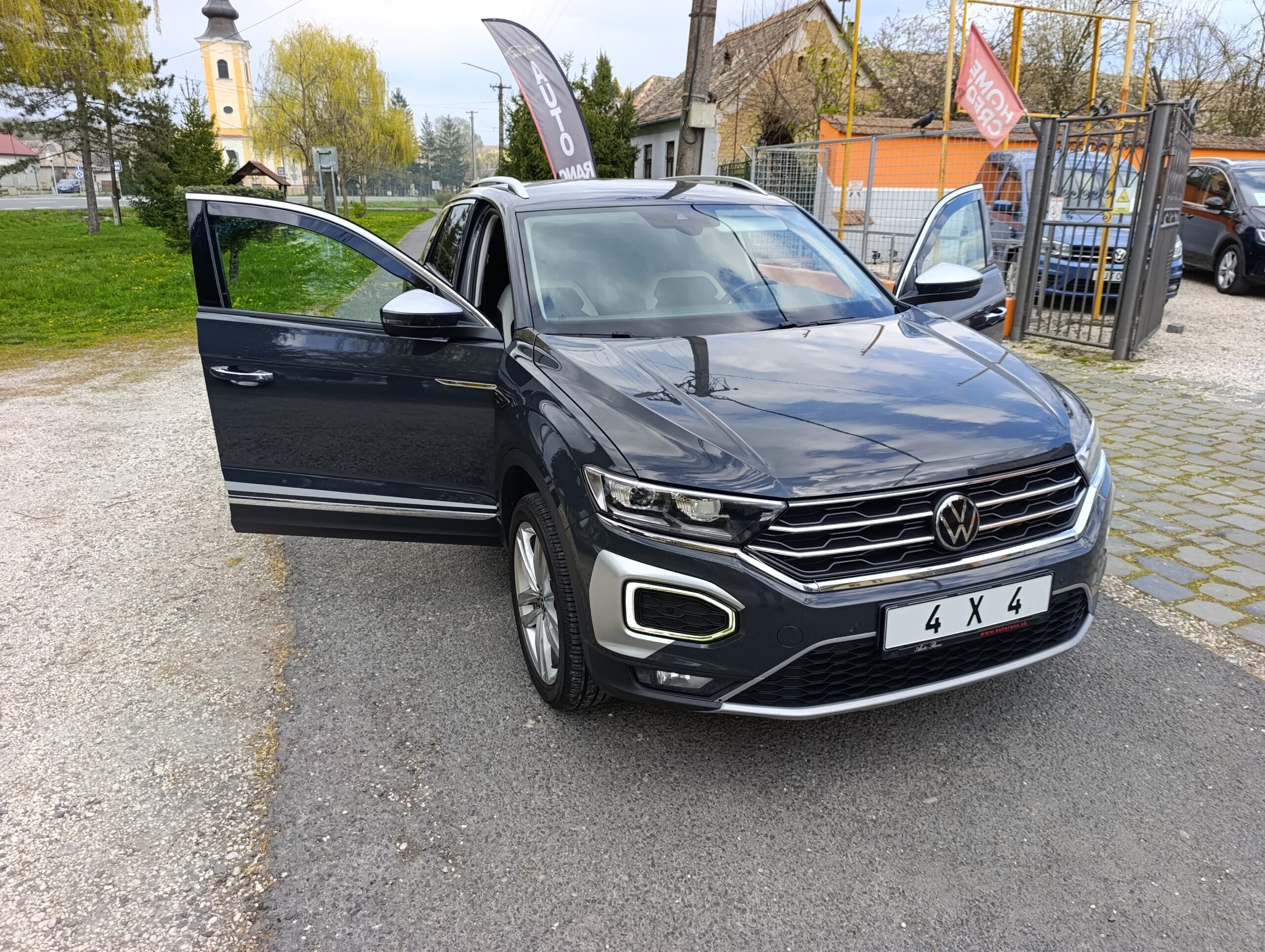 Volkswagen T-ROC 4Motion, 2.0TDI 110kW/150PS. Virtual Cocpit, LED svetlá, SUV/Off-Road