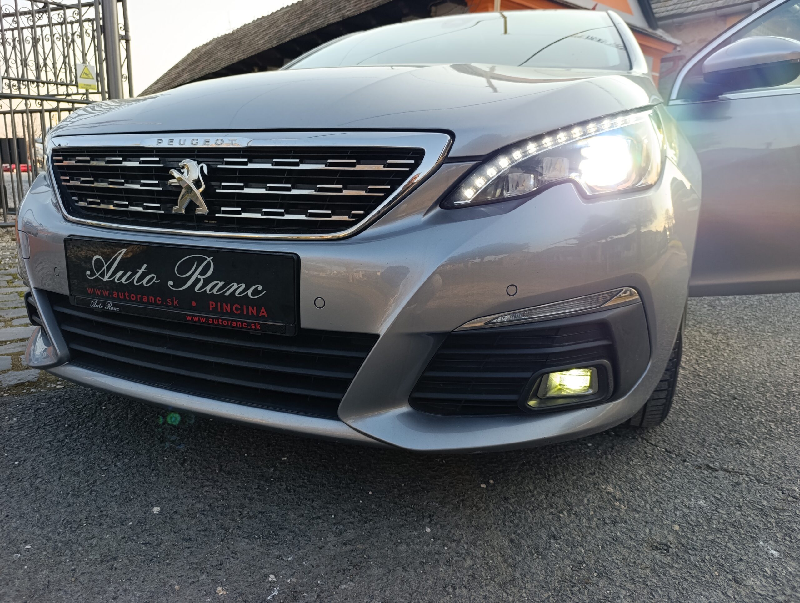 Peugeot 308SW 1.5BlueHDI, 96KW, Manuál 6