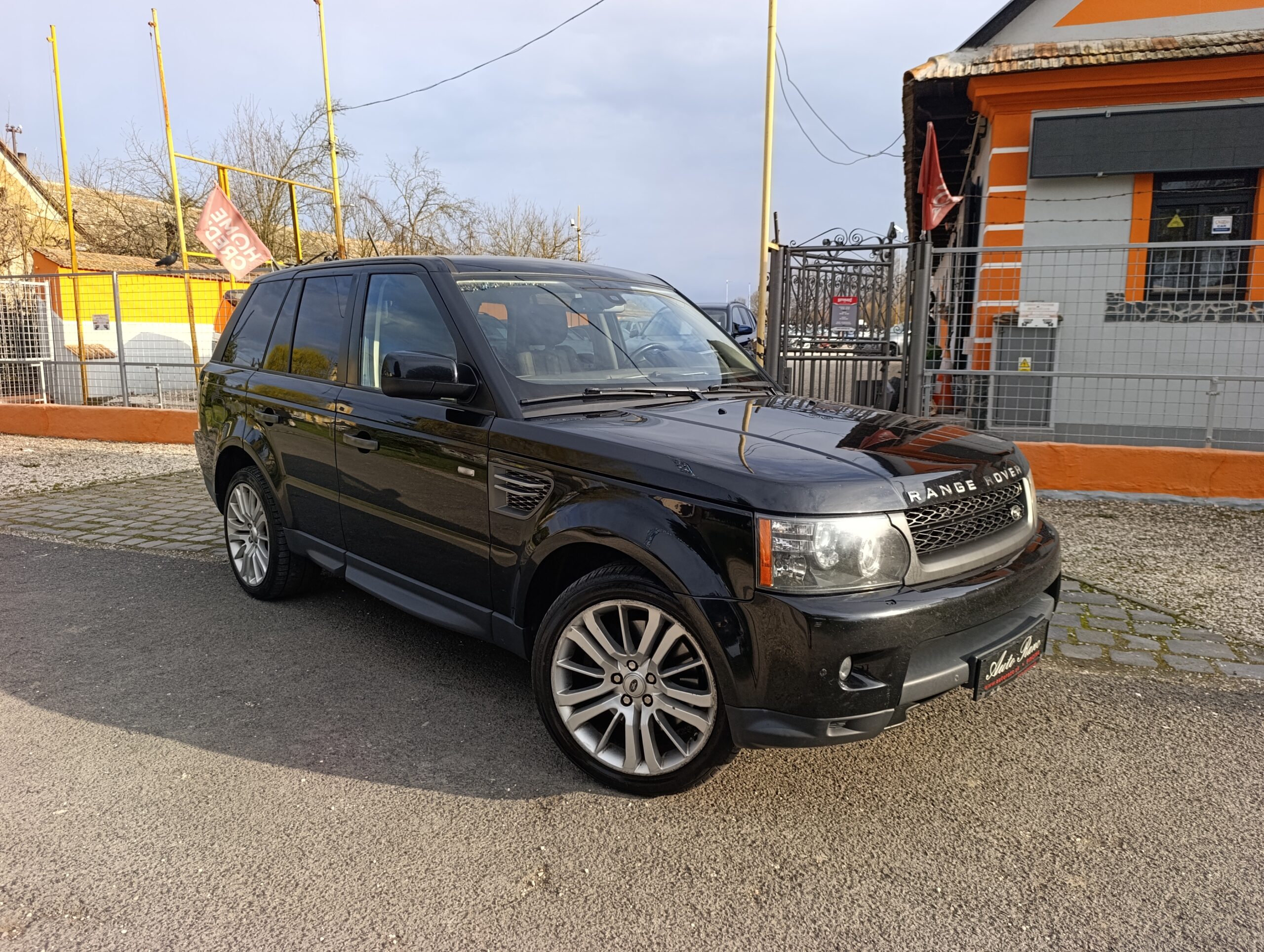Land Rover Range Rover Sport 3.0 TdV6  Automatic 211PS
