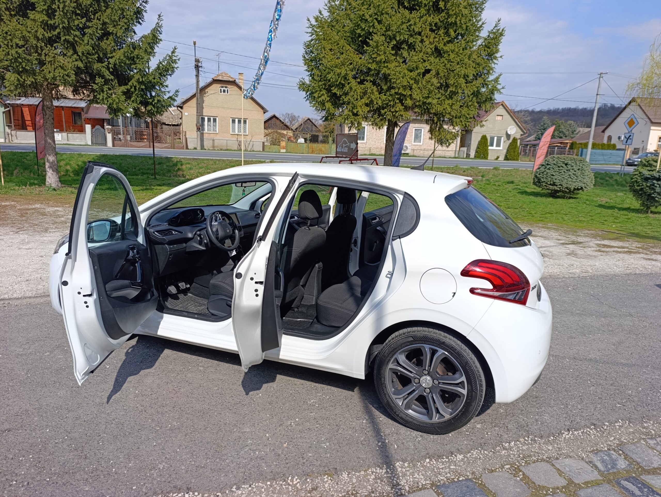 Peugeot 208 1.5 BlueHDI
