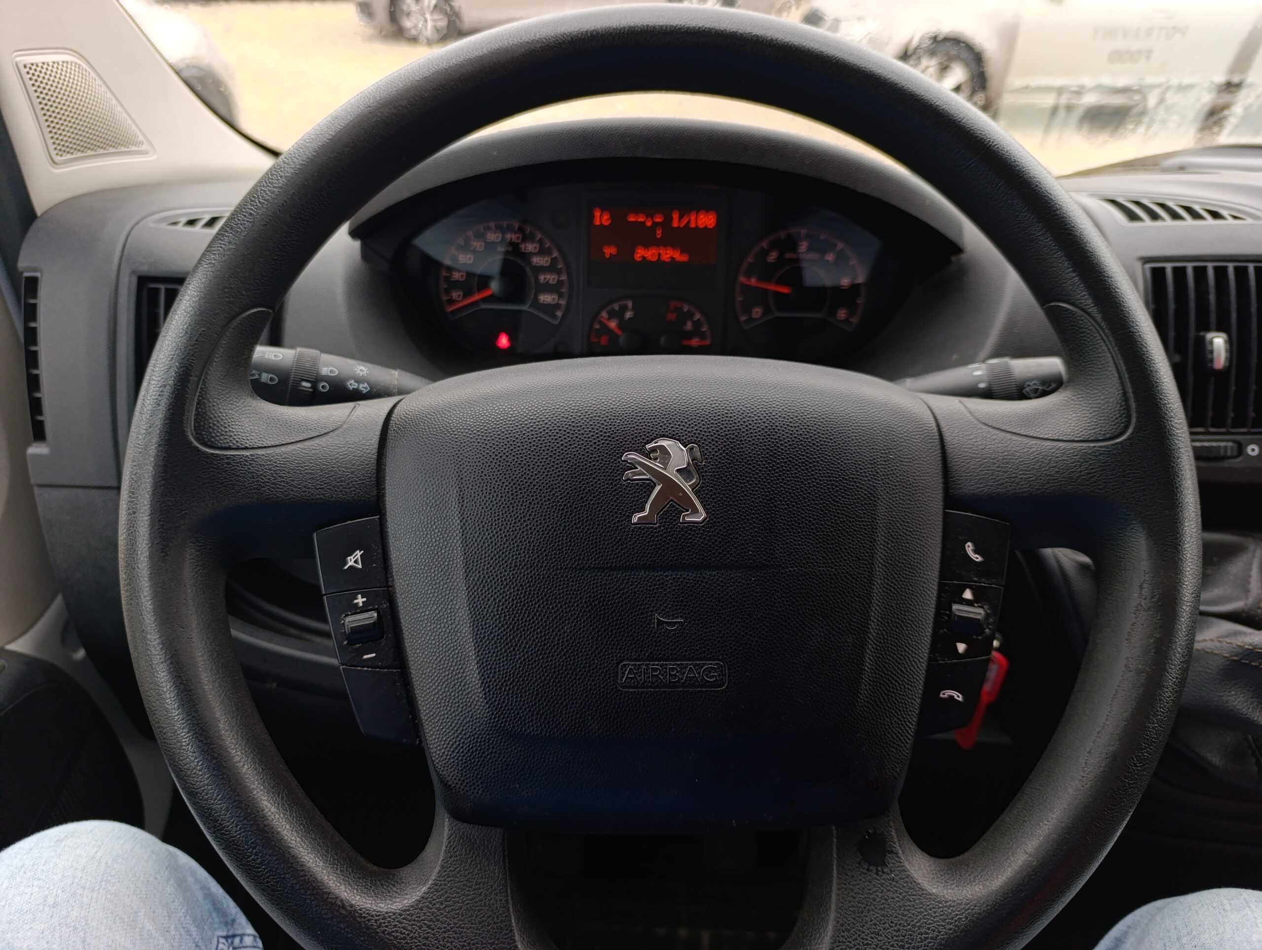 Peugeot Boxer Mraziarenský 2.0HDI, č599