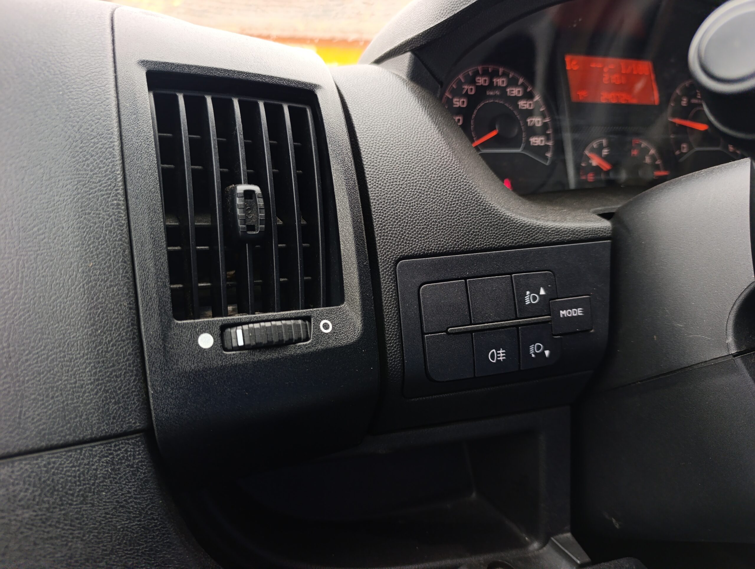 Peugeot Boxer Mraziarenský 2.0HDI, č599