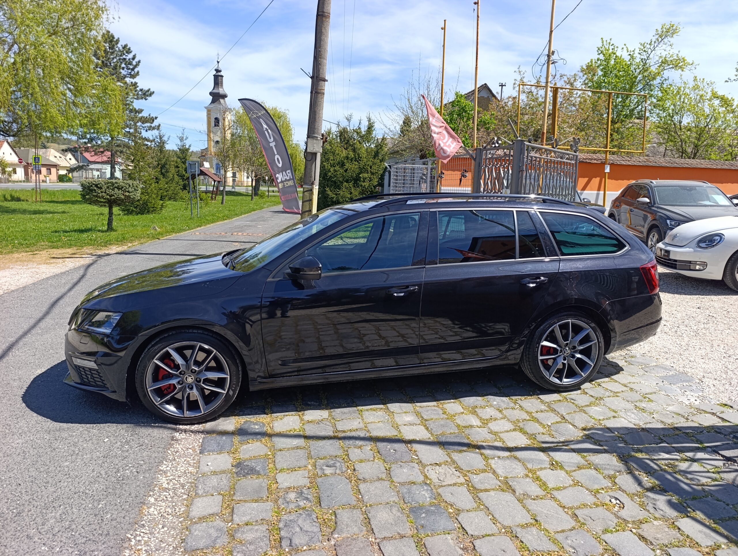 Škoda Octavia Combi RS 180kW/245PS, Panoráma