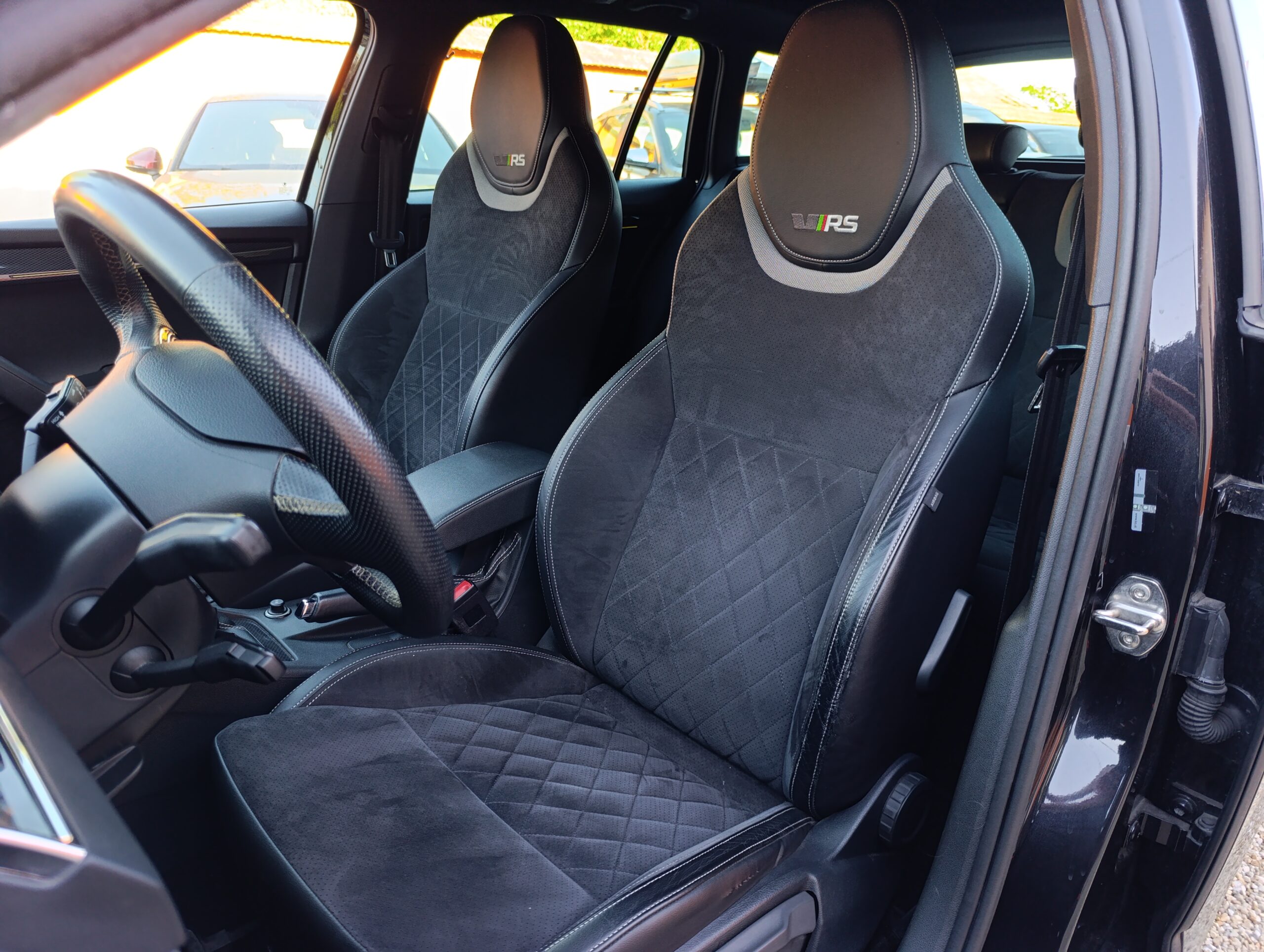 Škoda Octavia Combi RS 180kW/245PS, Panoráma