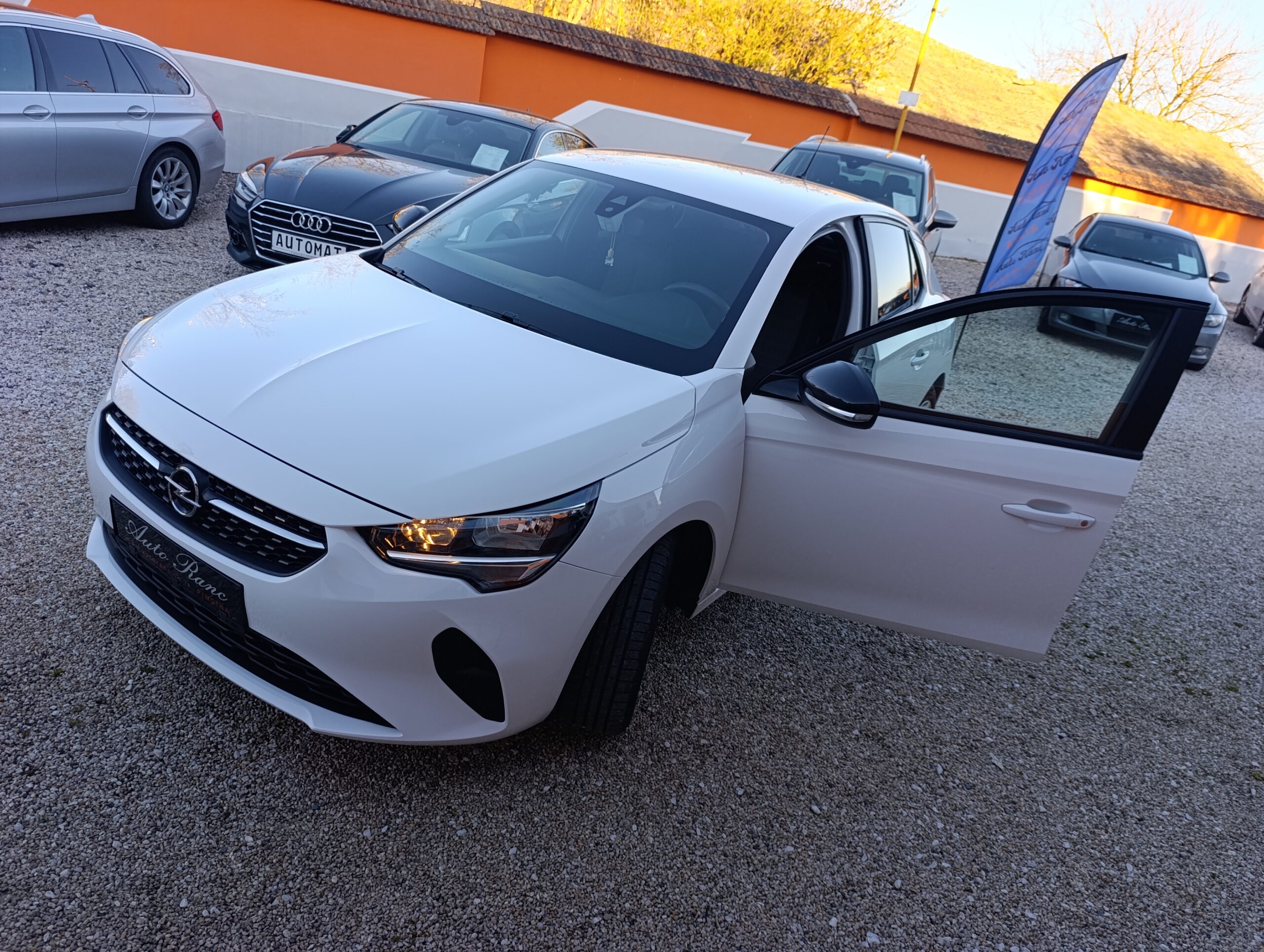Opel Corsa F 1.2 Turbo 100PS | 2020 | Krásne  auto | Servisované