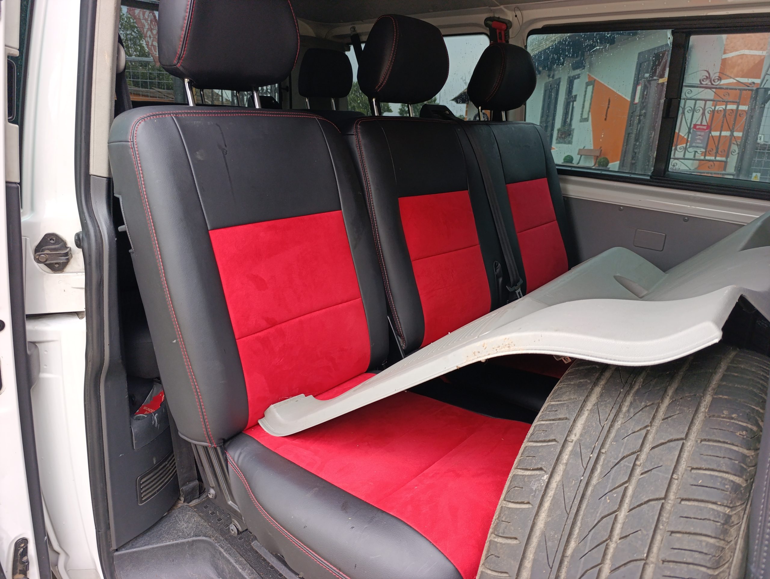 Volkswagen Transporter 9M 2011 2.0TDI 9 Miestny 75kW/102PS T5.1 Facelift