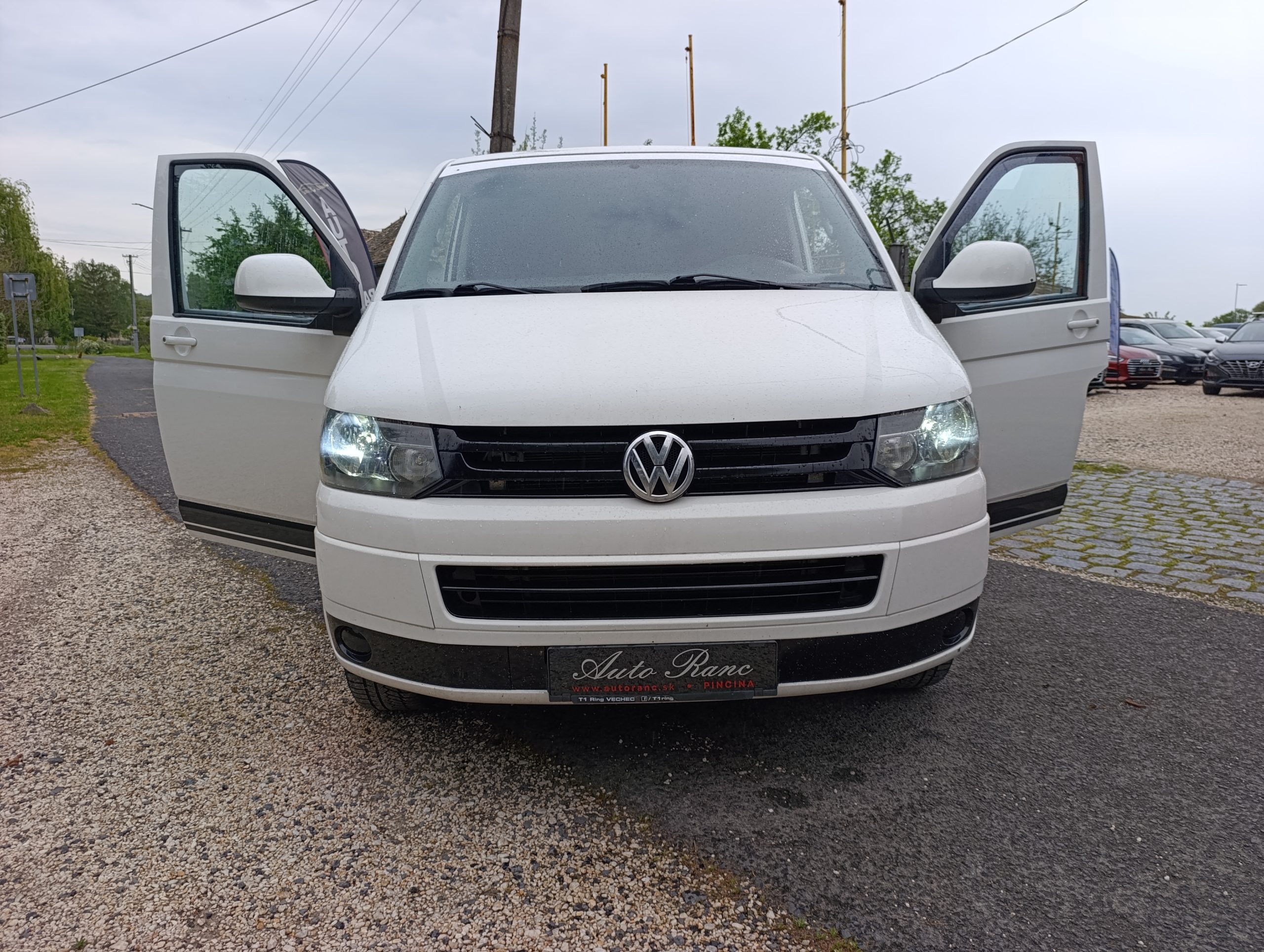 Volkswagen Transporter 9M 2011 2.0TDI 9 Miestny 75kW/102PS T5.1 Facelift
