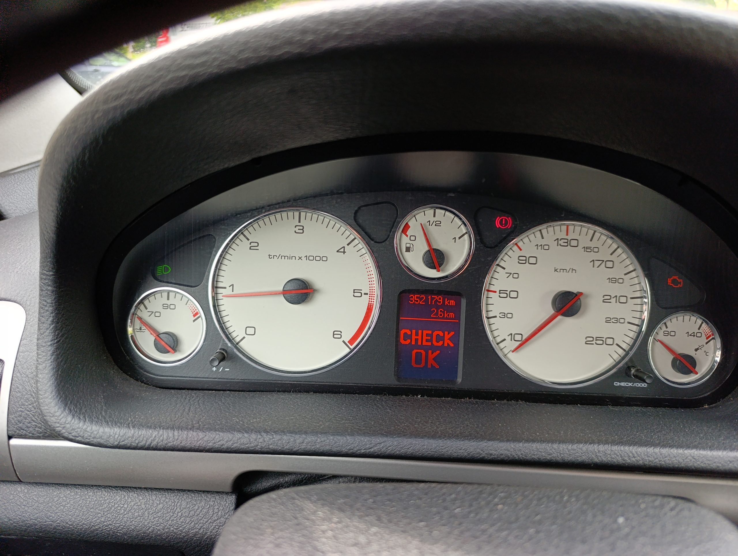 Peugeot 407 1.6HDI 80kW/109PS