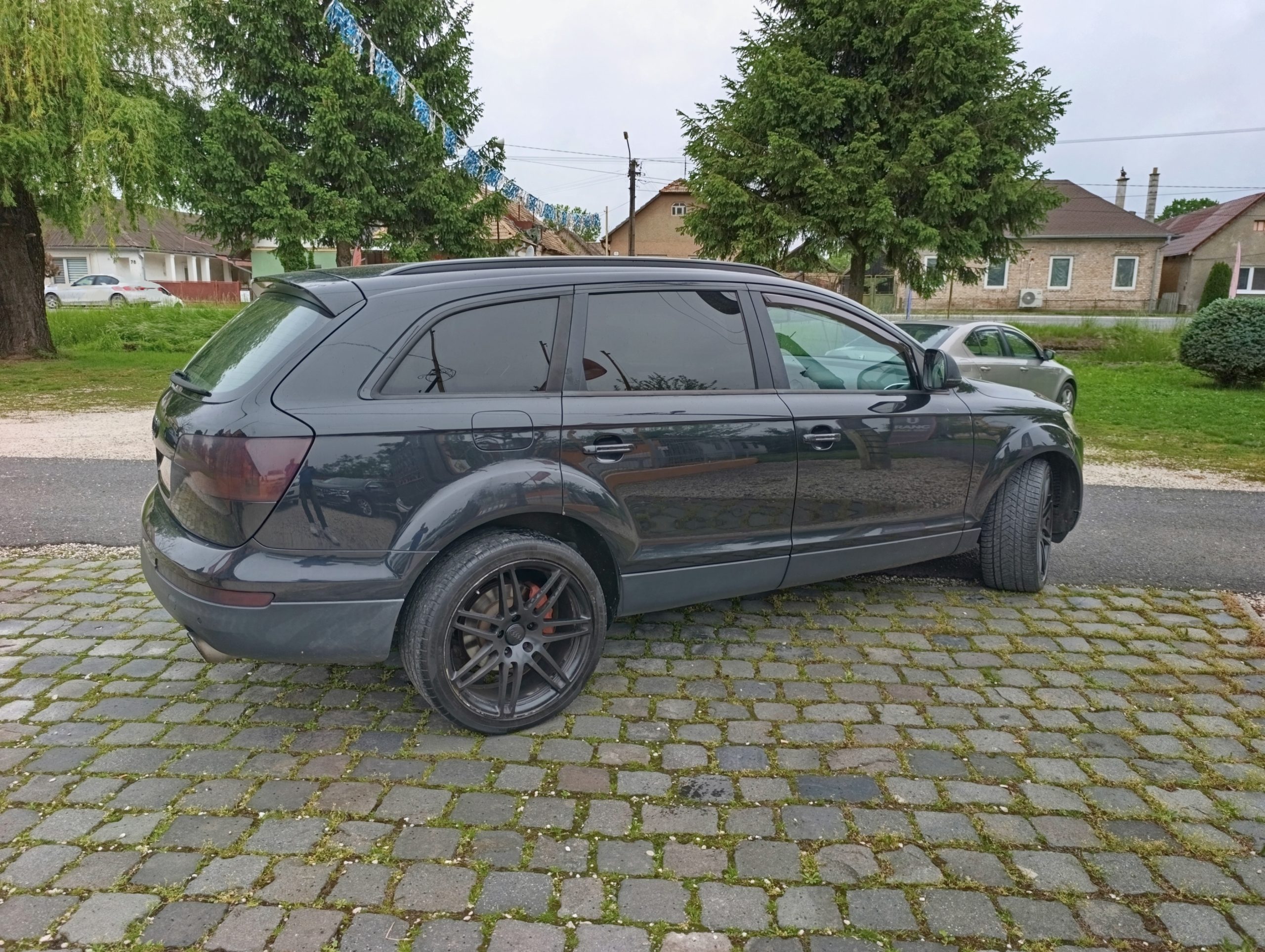 Audi Q7 3.0TDI R21, model 2008, 171kW/232PS