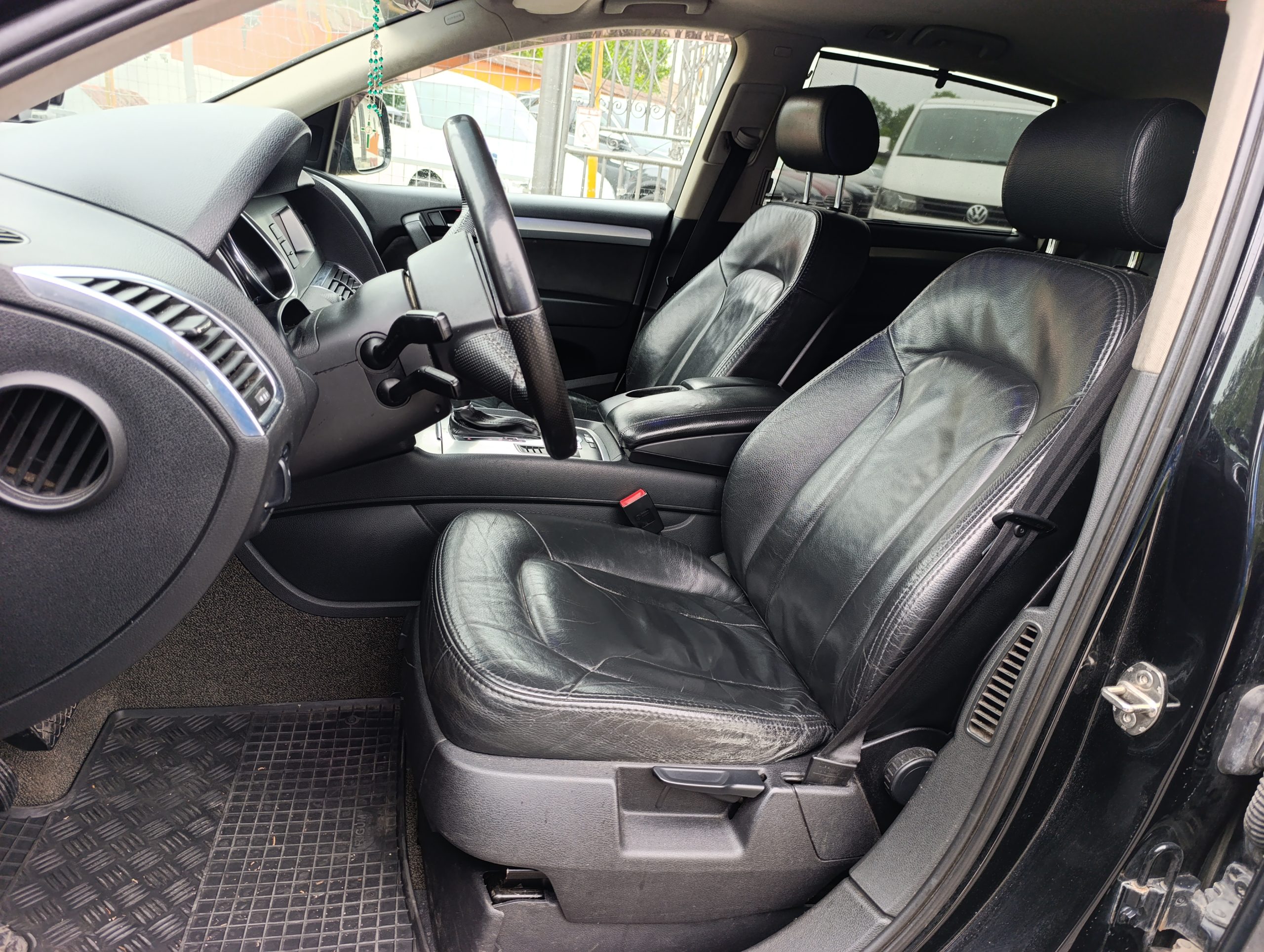Audi Q7 3.0TDI R21, model 2008, 171kW/232PS
