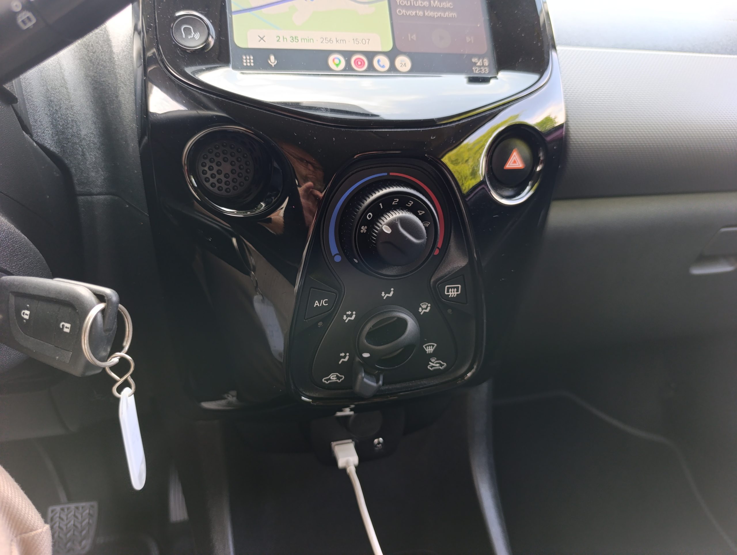 Peugeot 108, 1.0i, 26 719 km, STK-EK-KO 05/2028
