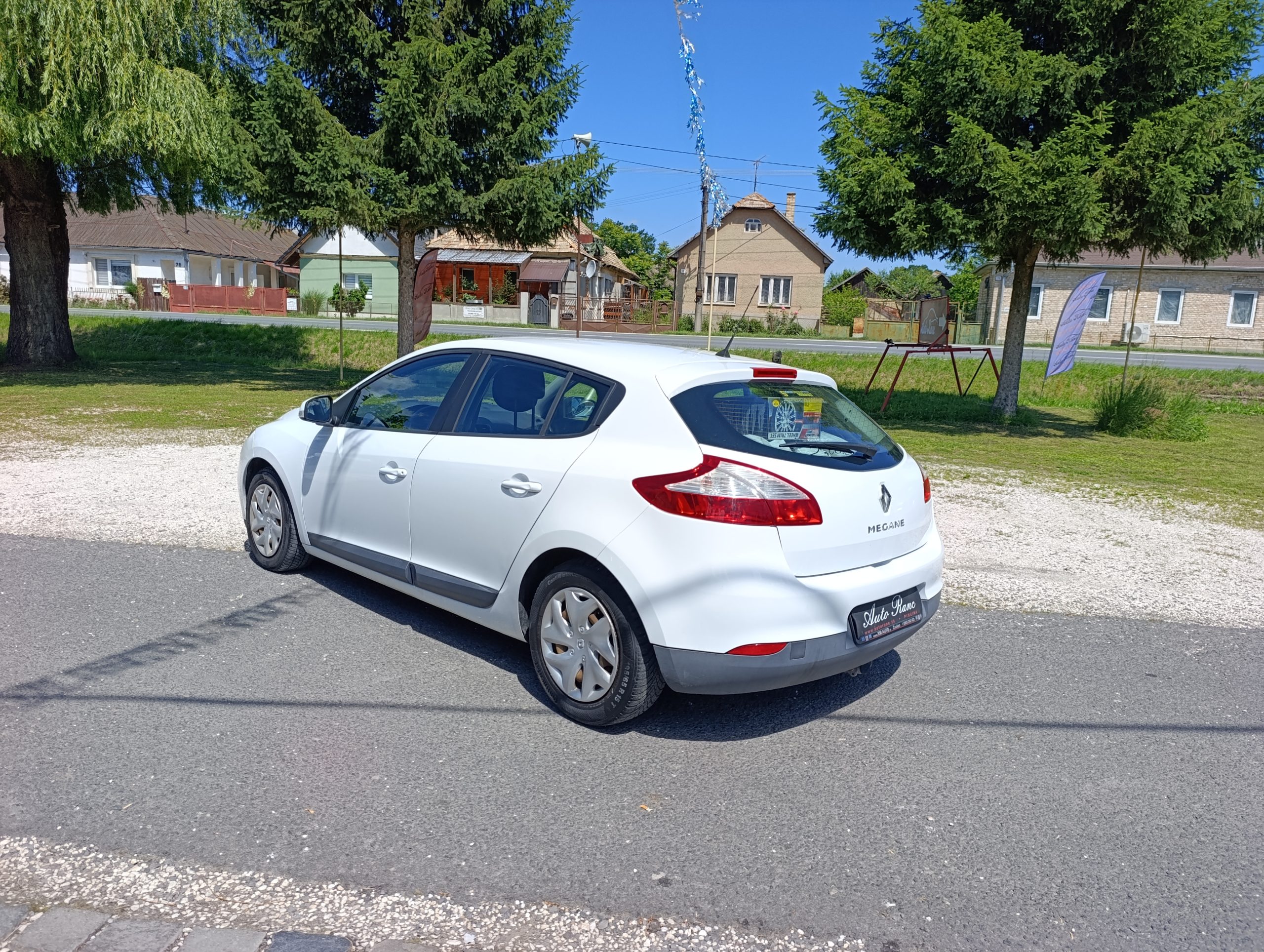 Renault Mégane 1.6i Dvojzónová klimatizácia
