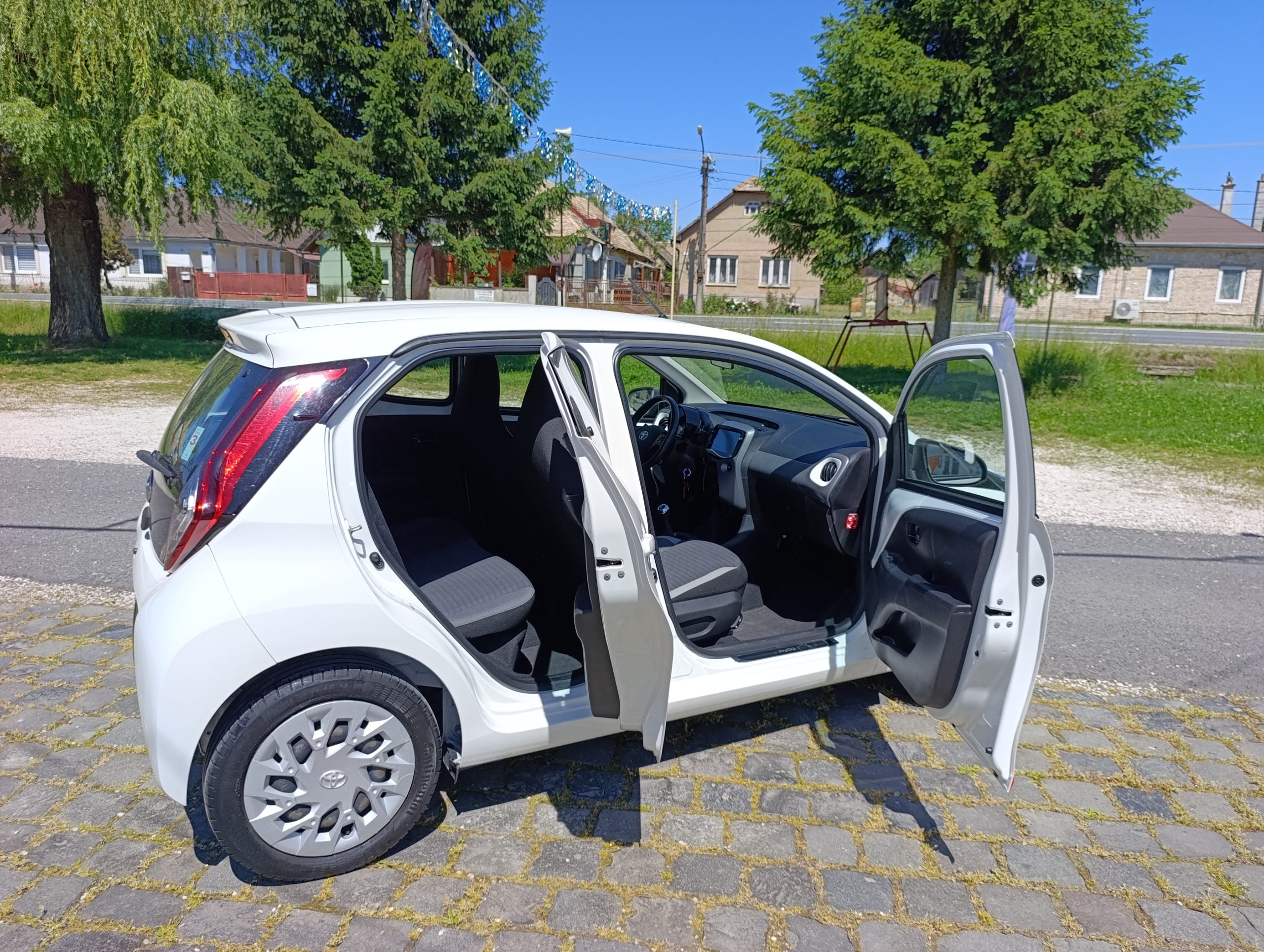 Toyota Aygo 1.0i, 53kw/72PS, 75 572 km, rok 2020, Kamera
