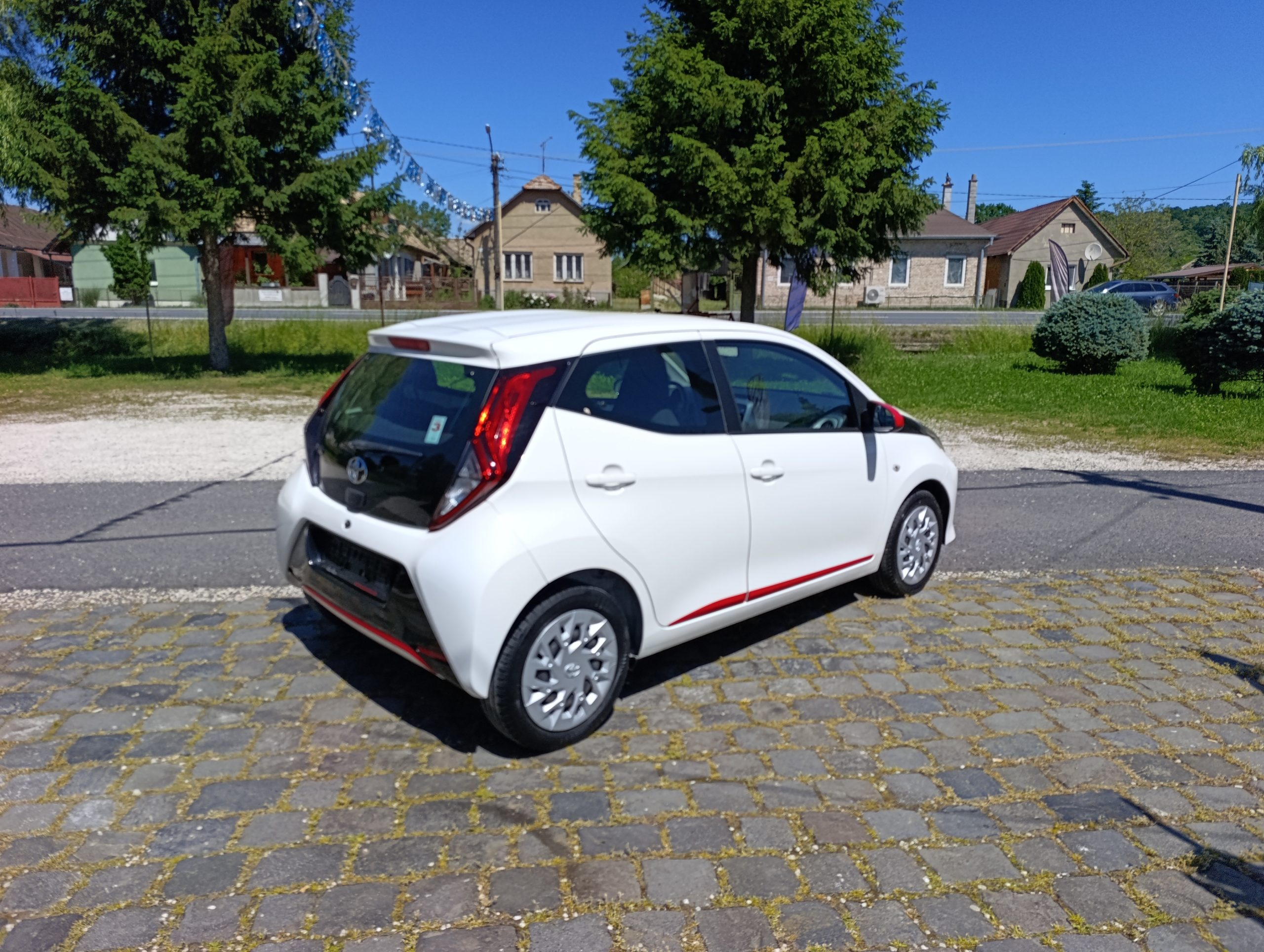 Toyota Aygo 1.0i, 53kw/72PS, 75 572 km, rok 2020, Kamera