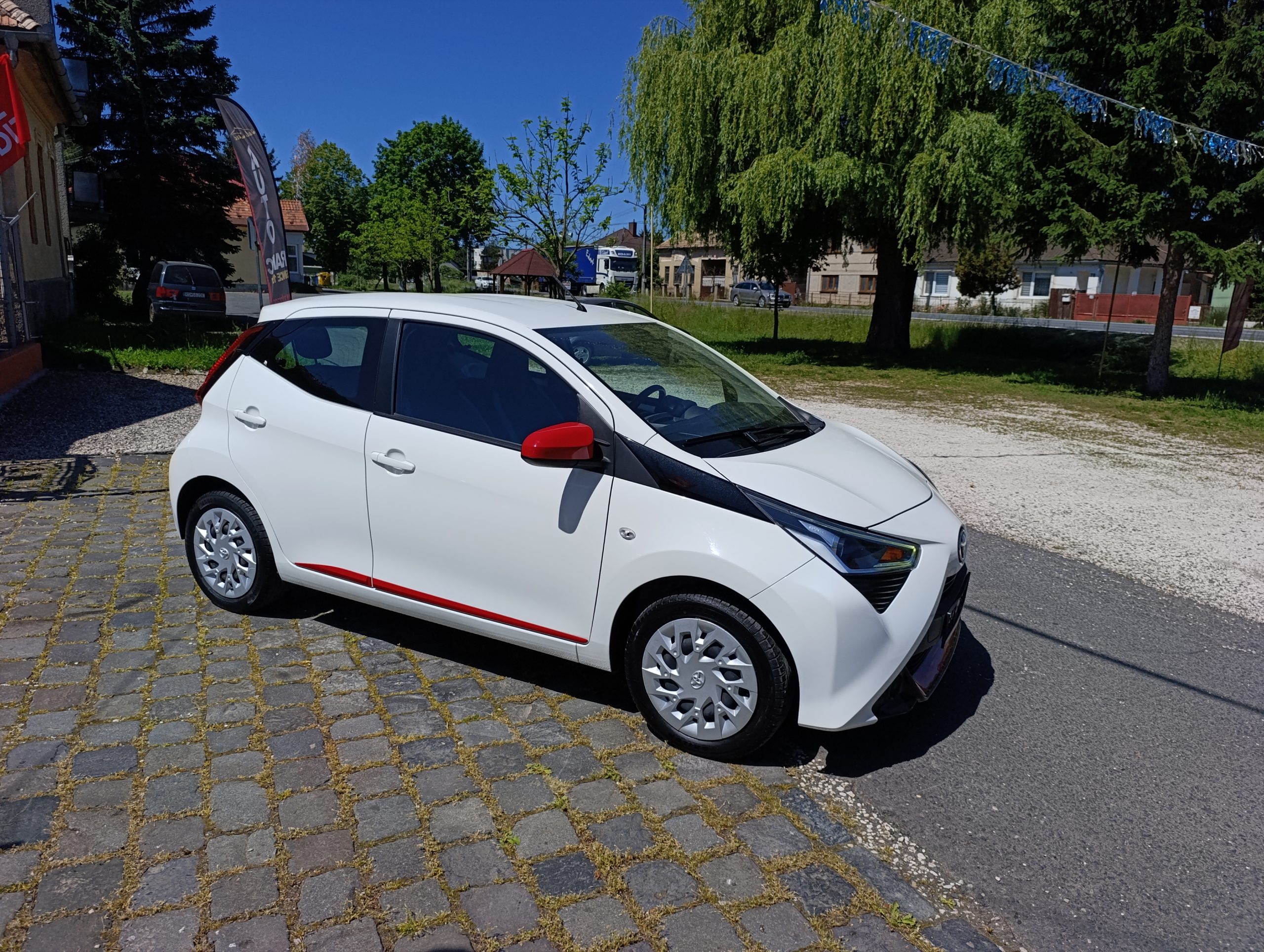 Toyota Aygo 1.0i, 53kw/72PS, 75 572 km, rok 2020, Kamera