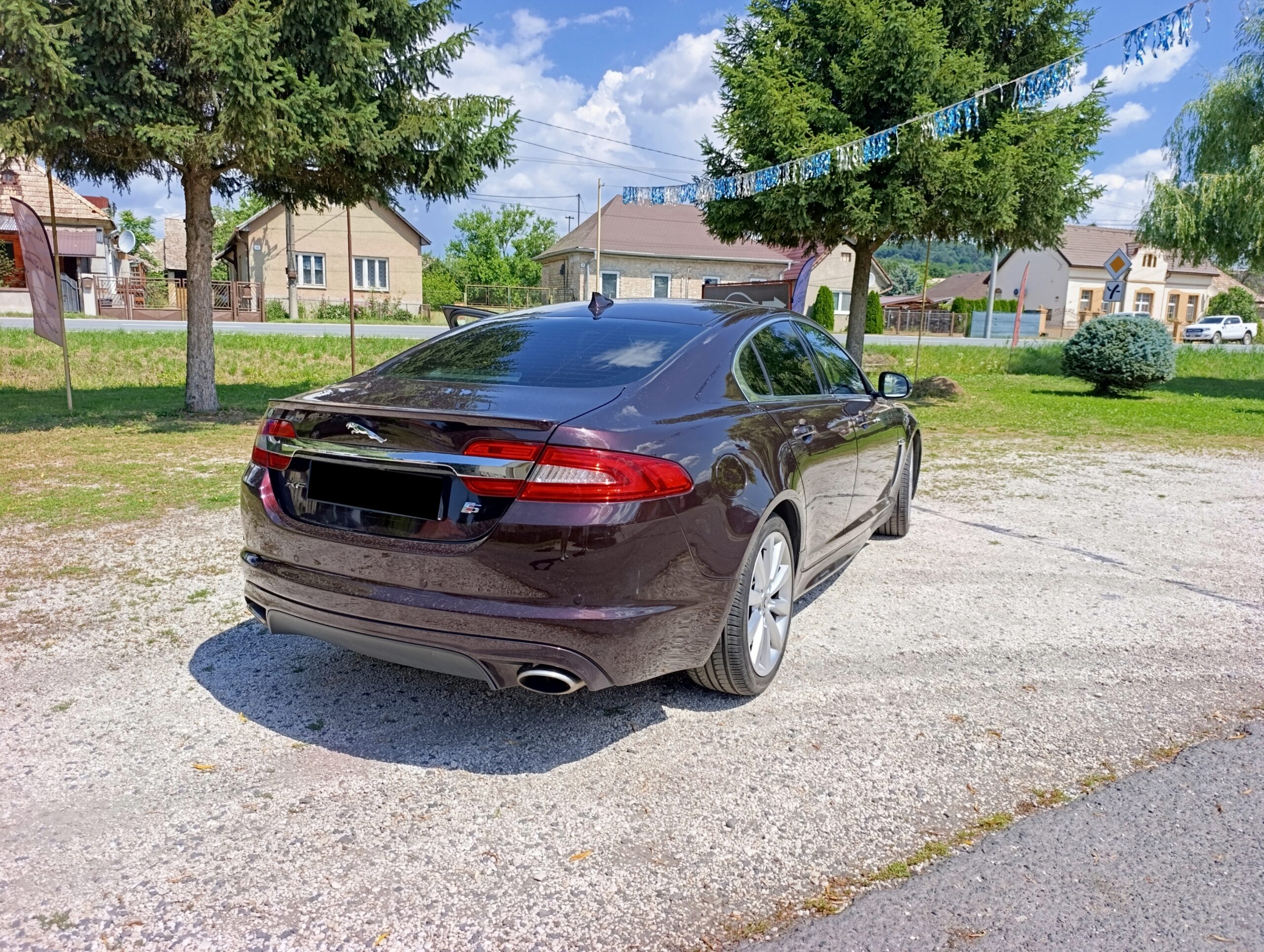 Jaguar XF 3.0D V6 S 202kW X250 Facelift, 275PS
