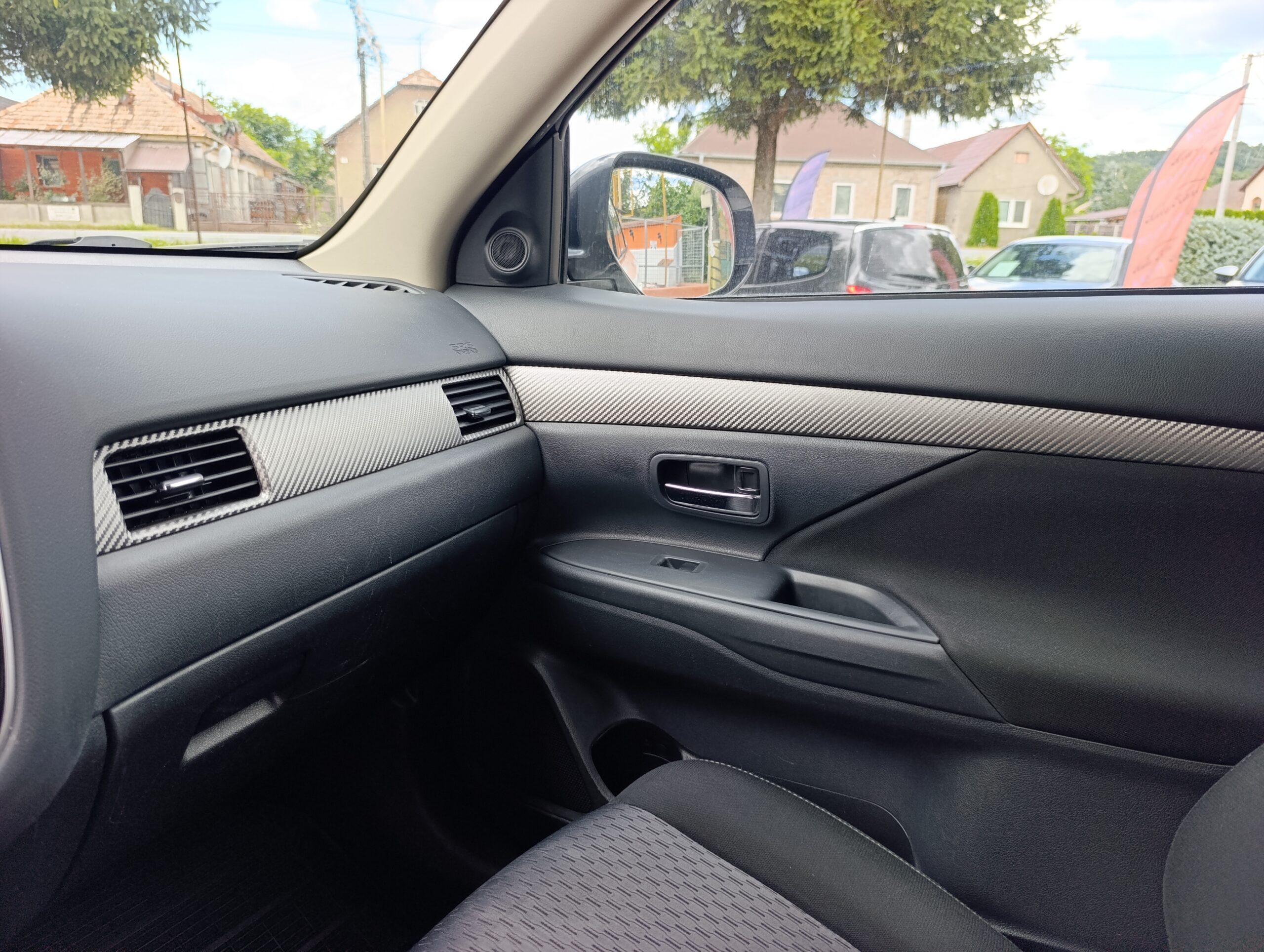 Mitsubishi Outlander 2.2 DI-D. Prvý majiteľ. Auto kúpené na Slovensku.