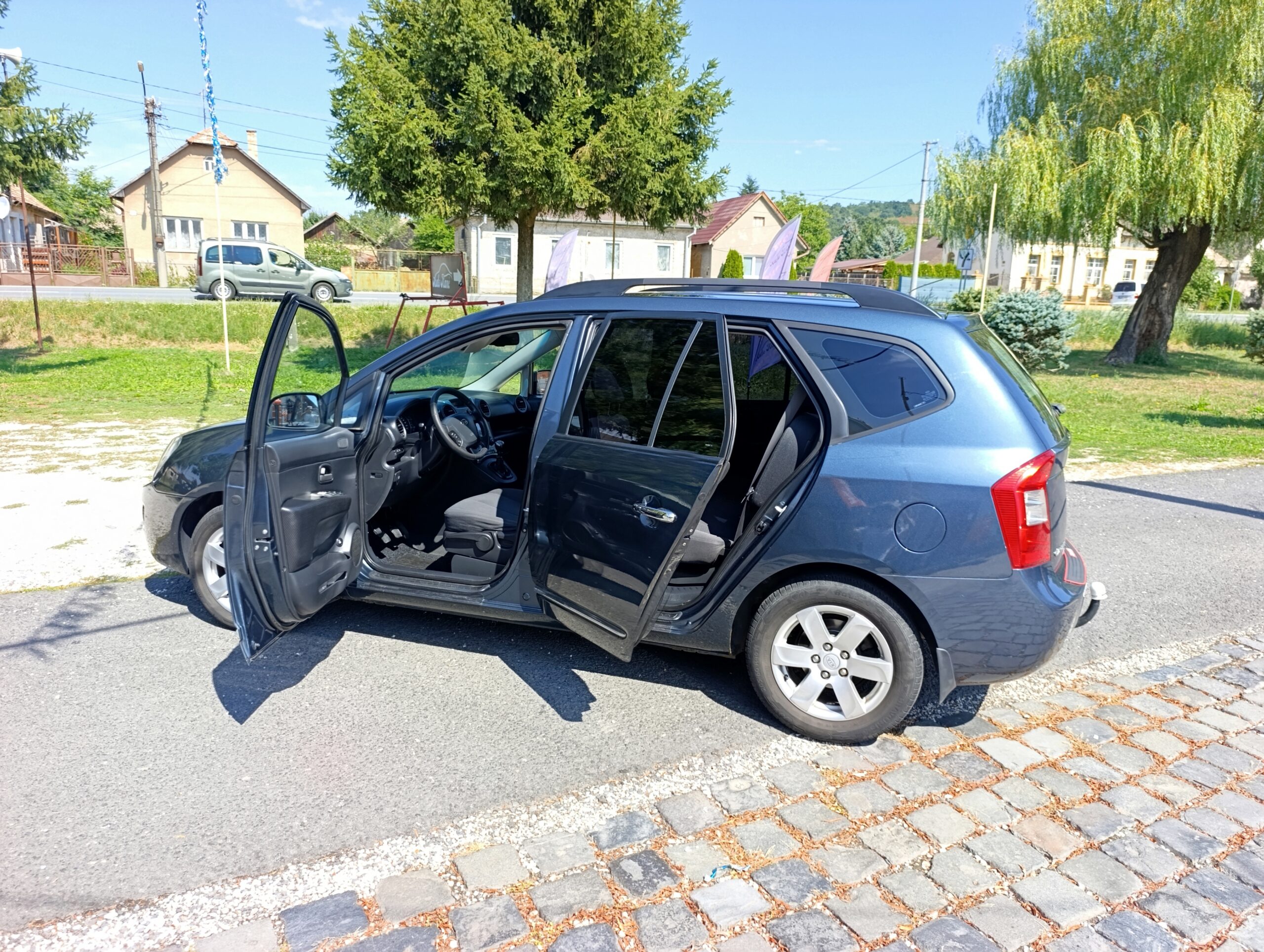 KIA Carens 2.0CRDI 1. Majiteľ