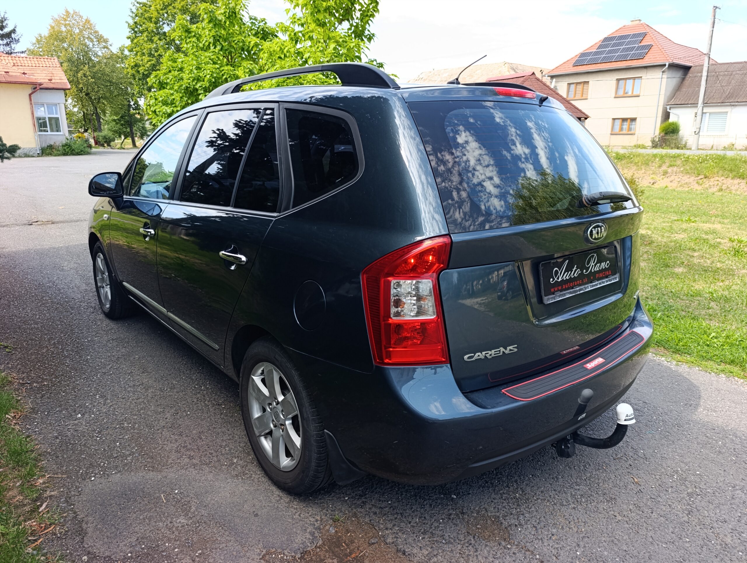 Kia Carens