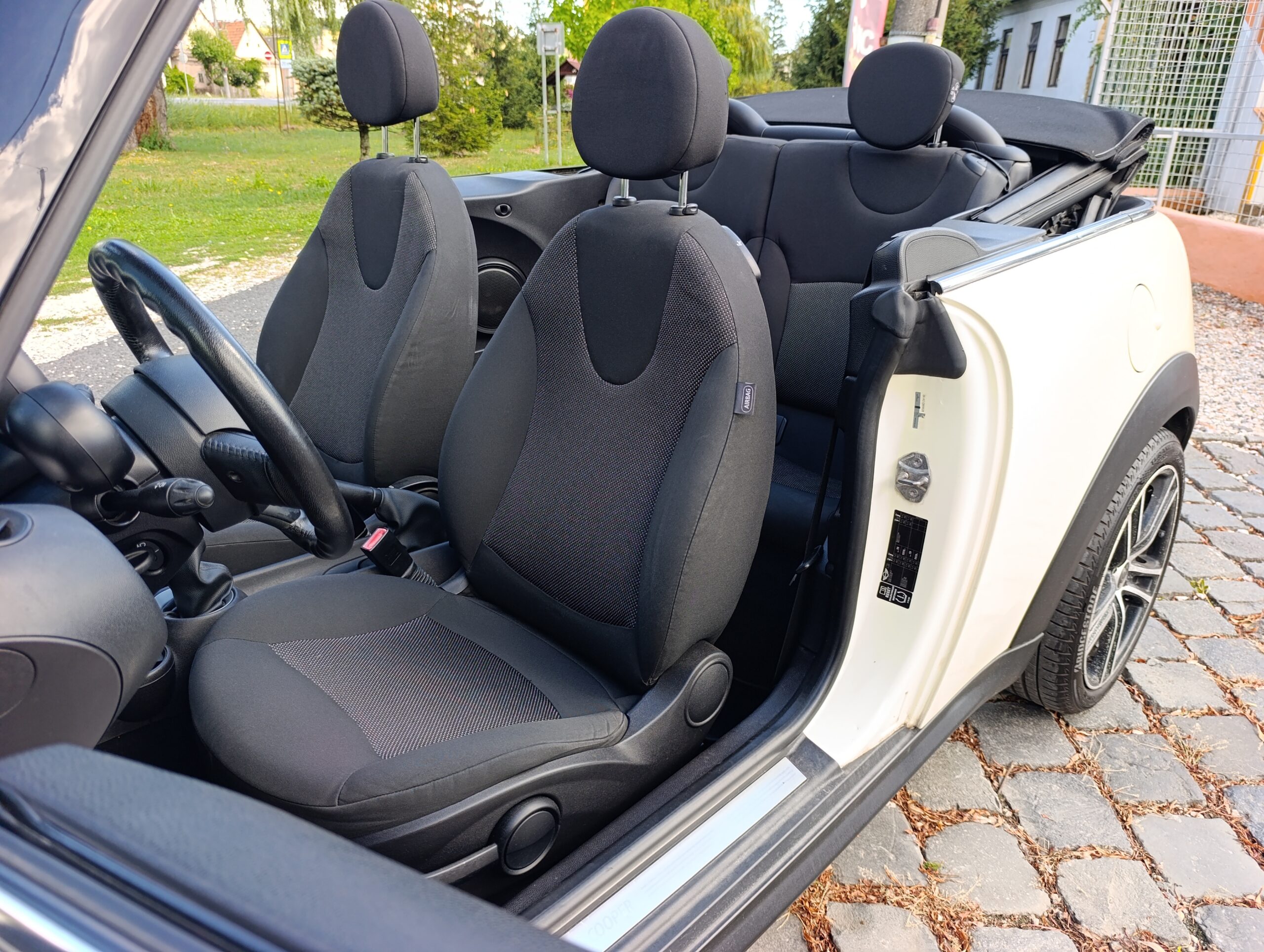 Mini Cooper D Cabrio 1.6D, 2012, 111PS, Rozvod menený.