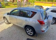 Toyota RAV4 2.2D 4WD 100kW/136PS, 4×4, M6