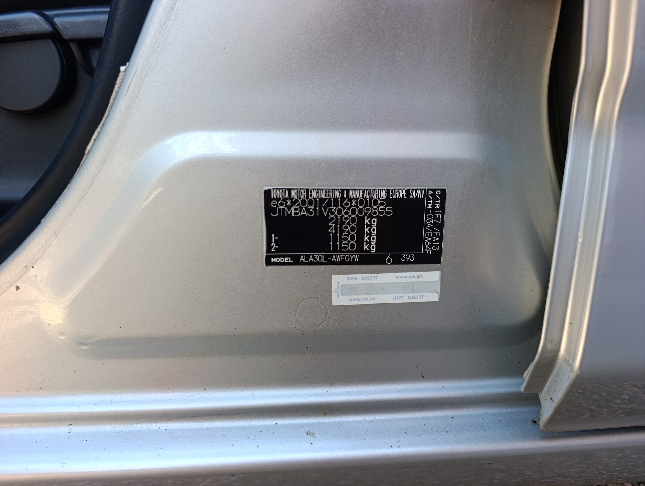 Toyota RAV4 2.2D 4WD 100kW/136PS, 4×4, M6