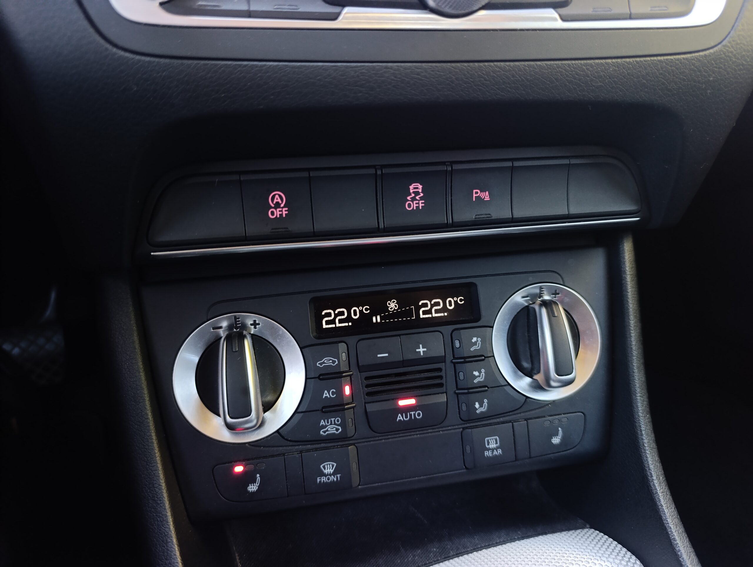 AUDI Q3 2.0TDI 130kW, AT 7, Servisná knižka, Kúpené na Slovensku