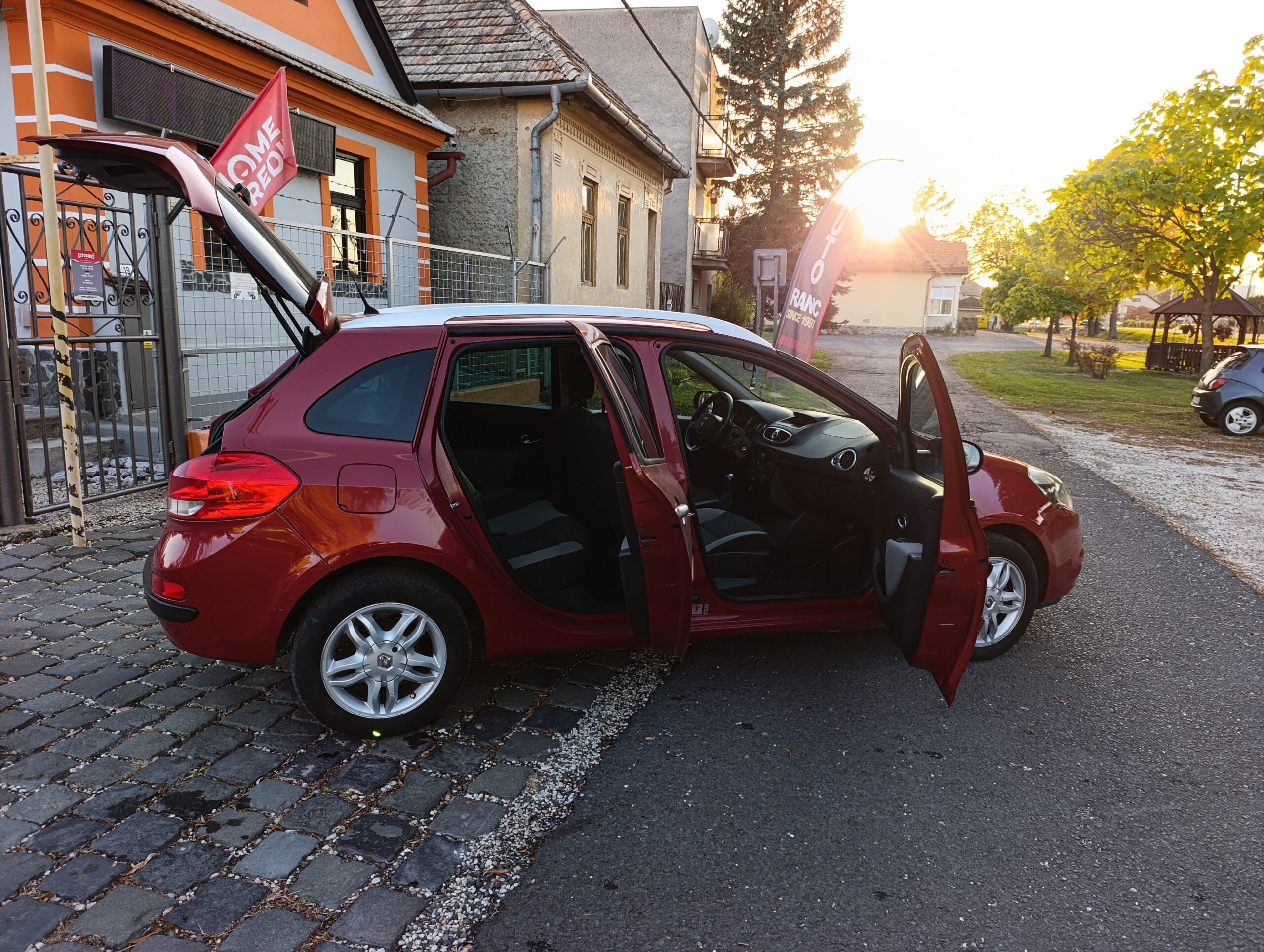 Renault Clio Grand Tour 1.2i